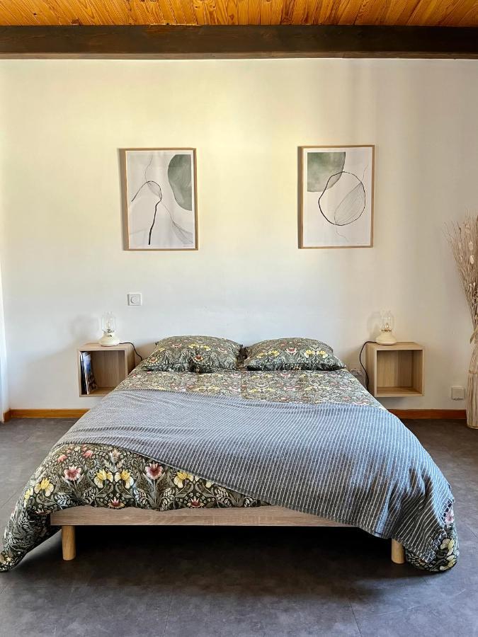 Studio De Charme Au Coeur De Valreas Bilik gambar